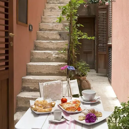 Daire In Mit Terrasse Und Garten By Interhome Trapani